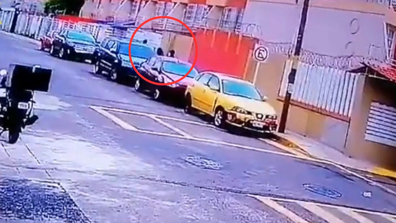 Captan violento asalto a dos mujeres y un niño en la vía pública