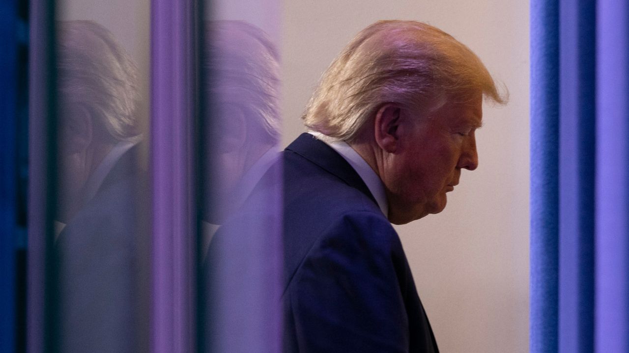 Donald Trump es emplazado para entregarse y ser fichado en prisión de Georgia