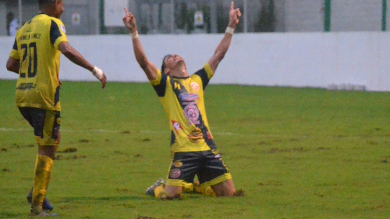 Génesis FC sorprendió y ganó 2-1 al Real España que aún no se 'encarrila'