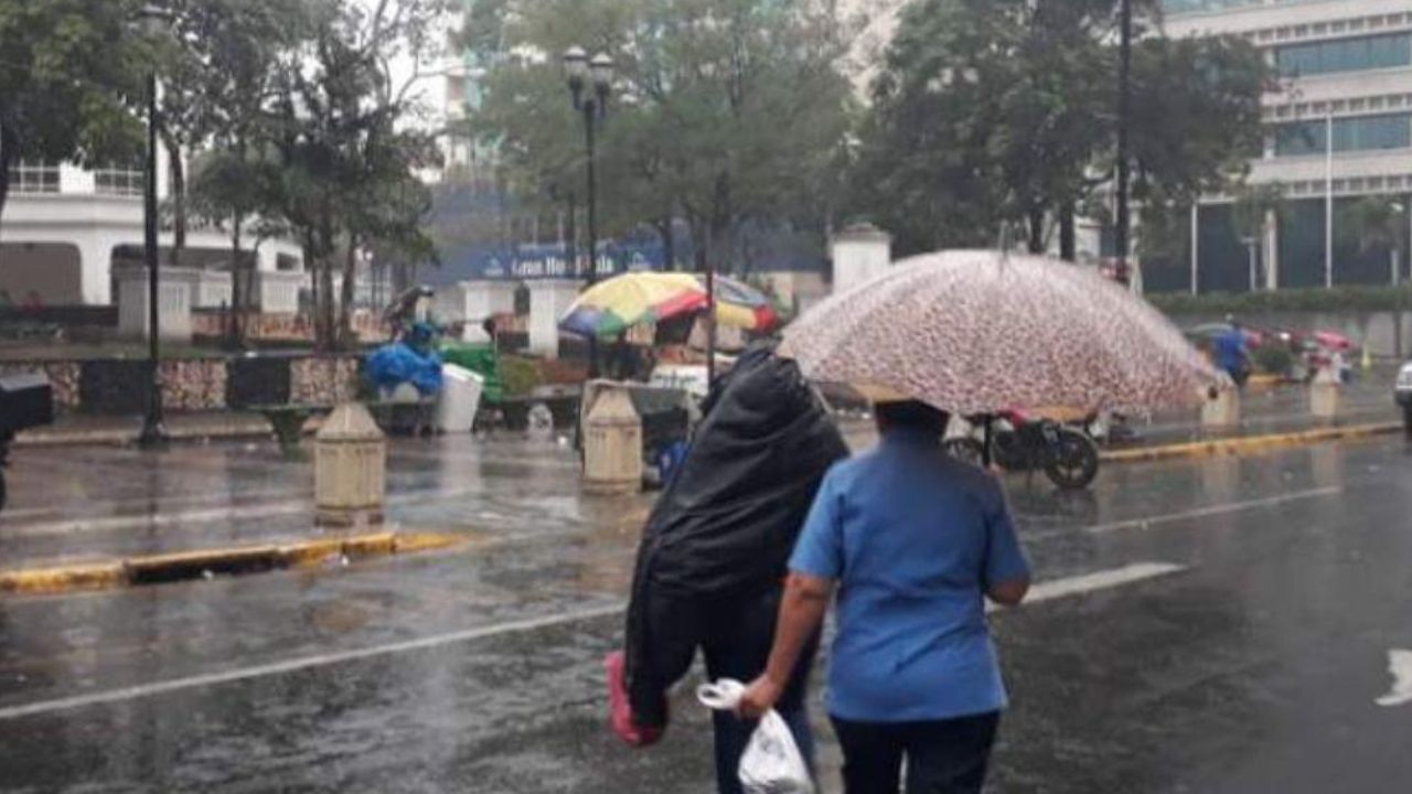 Cuña de alta presión producirá lluvias y chubascos en tres regiones del país