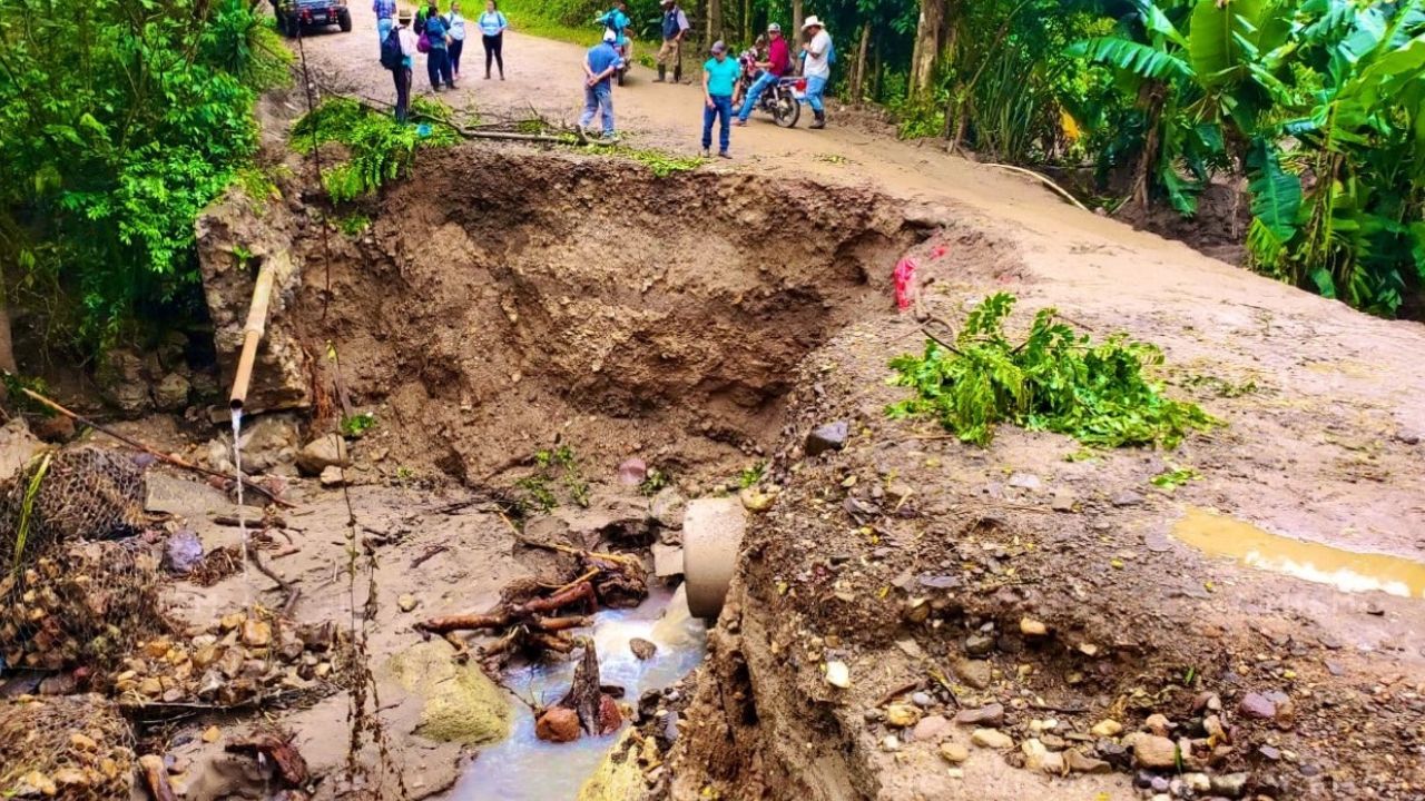 Más de 60 comunidades, incomunicadas por destrucción de carreteras en el occidente de Honduras