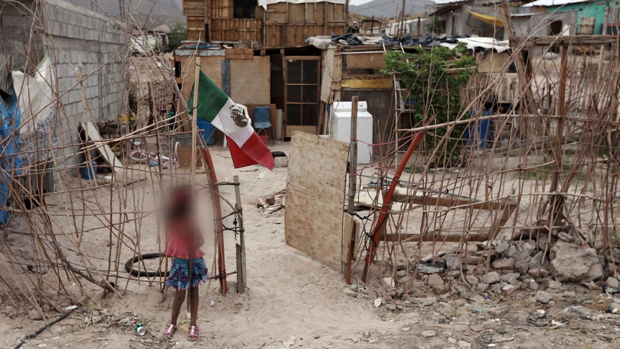 El número de pobres en México se reduce en 8.9 millones, un 16% menos