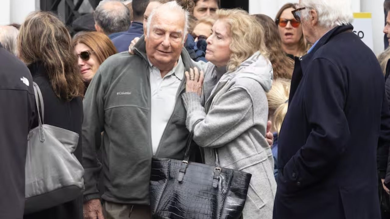 Juan José Blaquier, padre de Belén, en el entierro de la fémina. Foto: La Nación