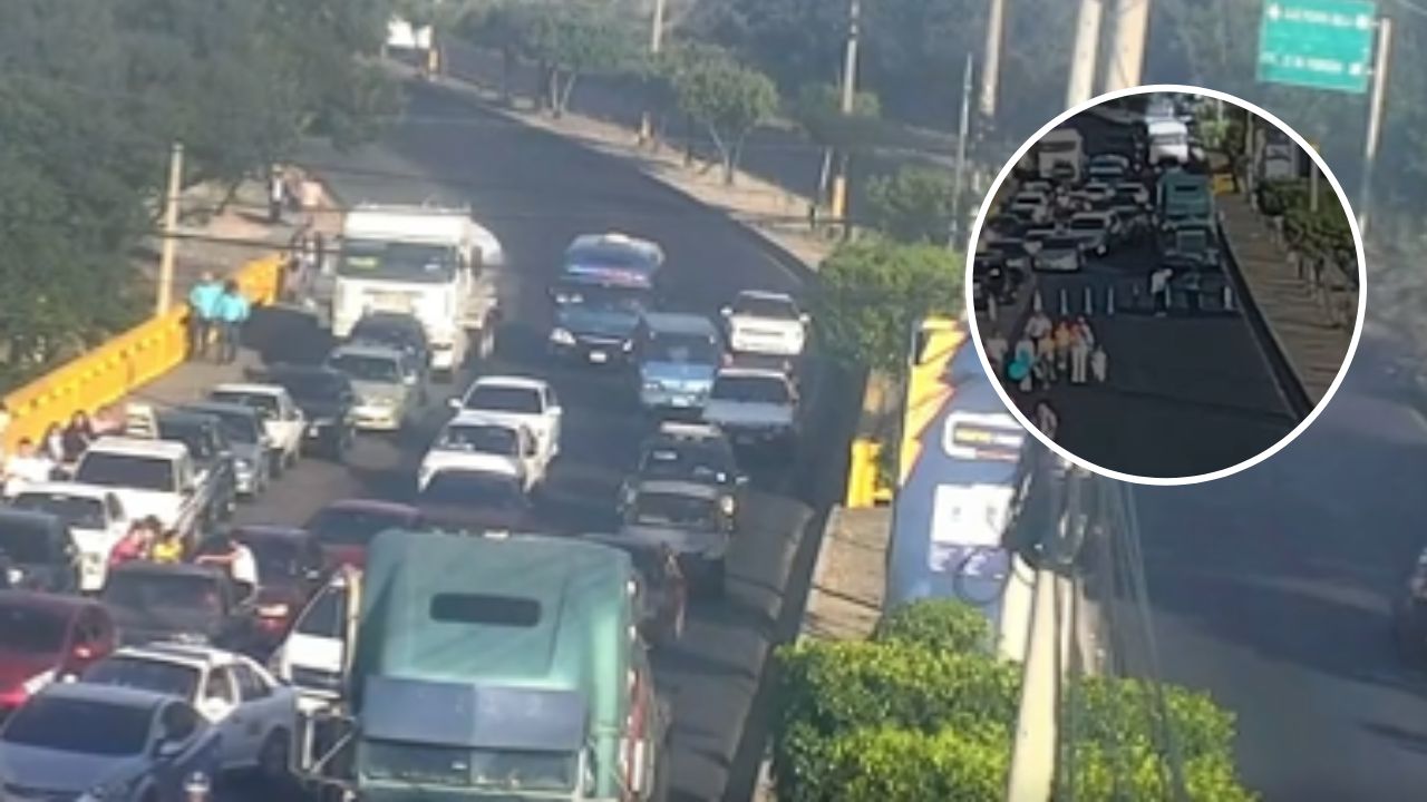 Cámaras del 911 captan accidente de una rastra en bulevar Fuerzas Armadas