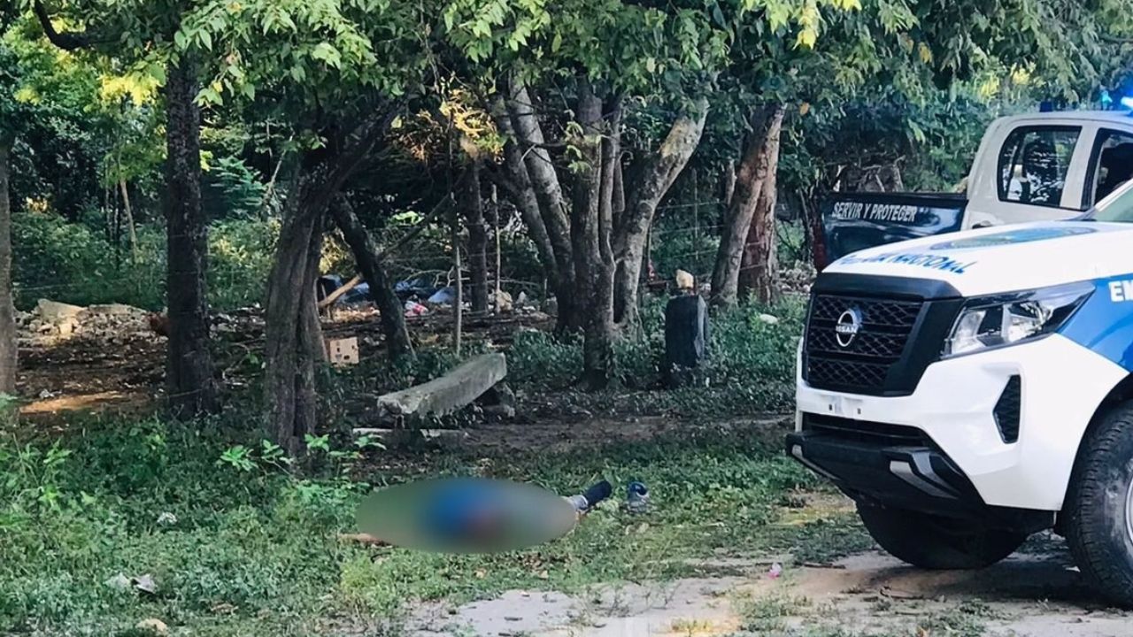 Encuentran cuerpo sin vida de un joven a orilla de un campo de fútbol en Choloma