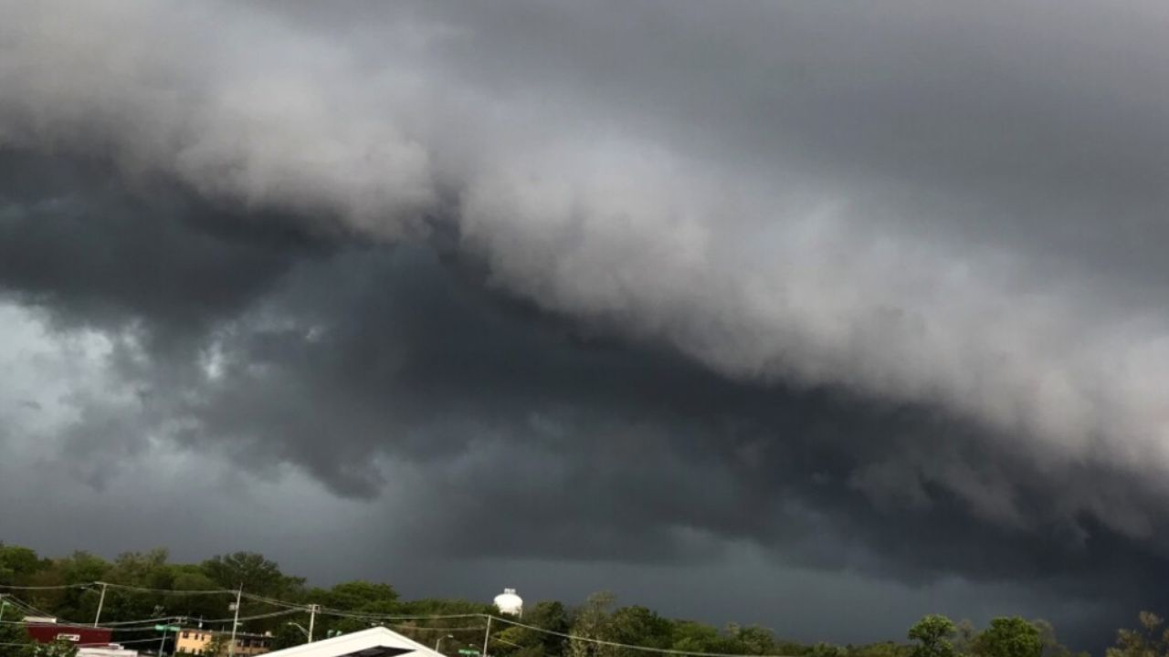 Imagen de Lluvias con actividad eléctrica afectarán estas zonas del país por ingreso de onda tropical