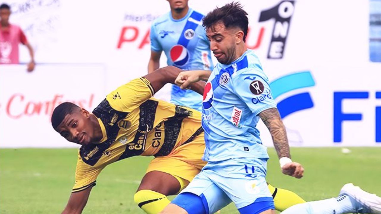 Real España rescató un punto de oro en la recta final del Clásico ante Motagua