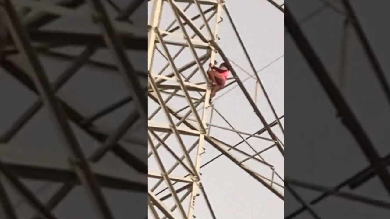 Por enojo con su novio, mujer se subió a torre eléctrica de 25 metros de altura