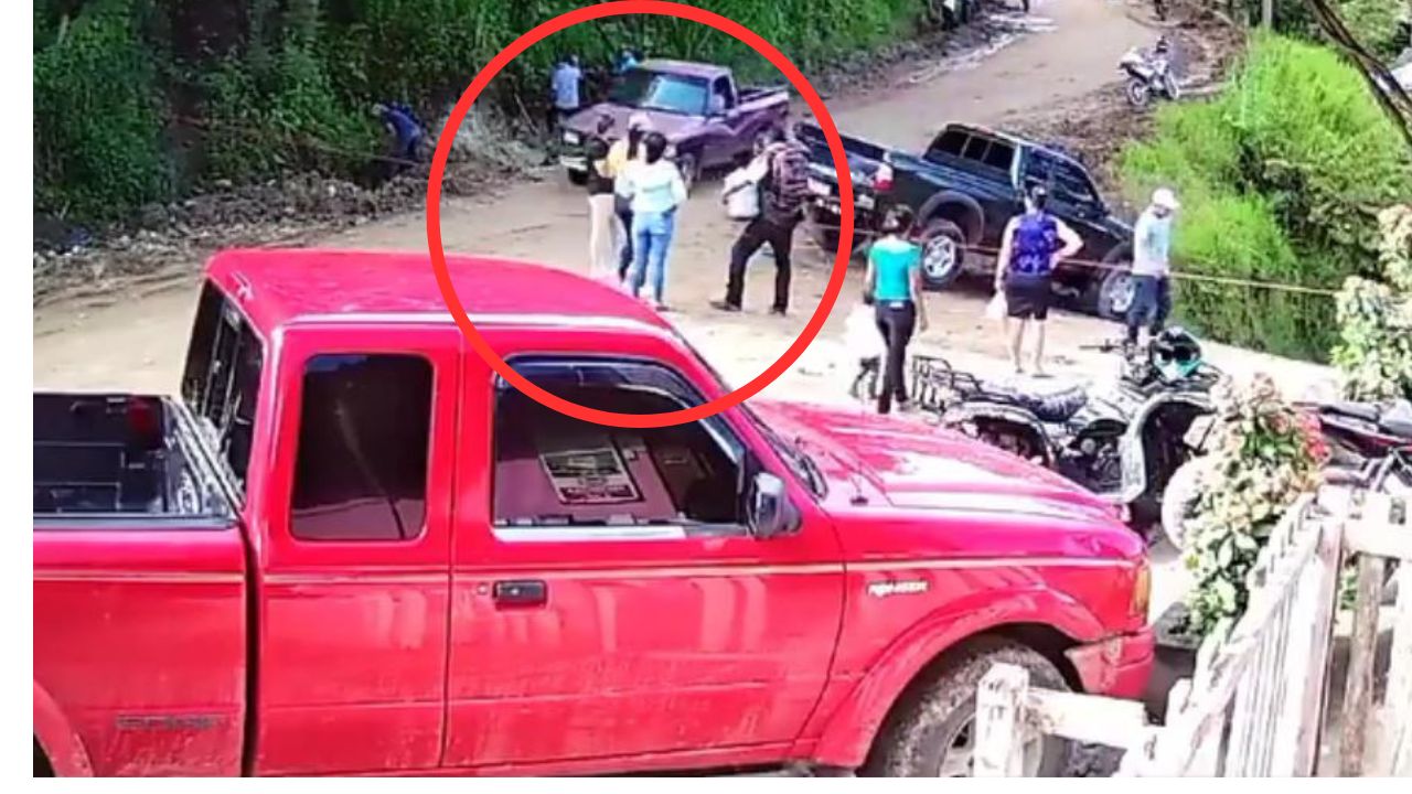 VIDEO: Conductor arrolló a hondureñas que pedían dinero para arreglar tramo carretero en Gracias