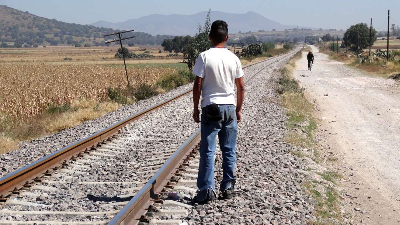 Madre hondureña busca a su hijo de 7 años que se extravió en la ruta hacia el 'sueño americano'