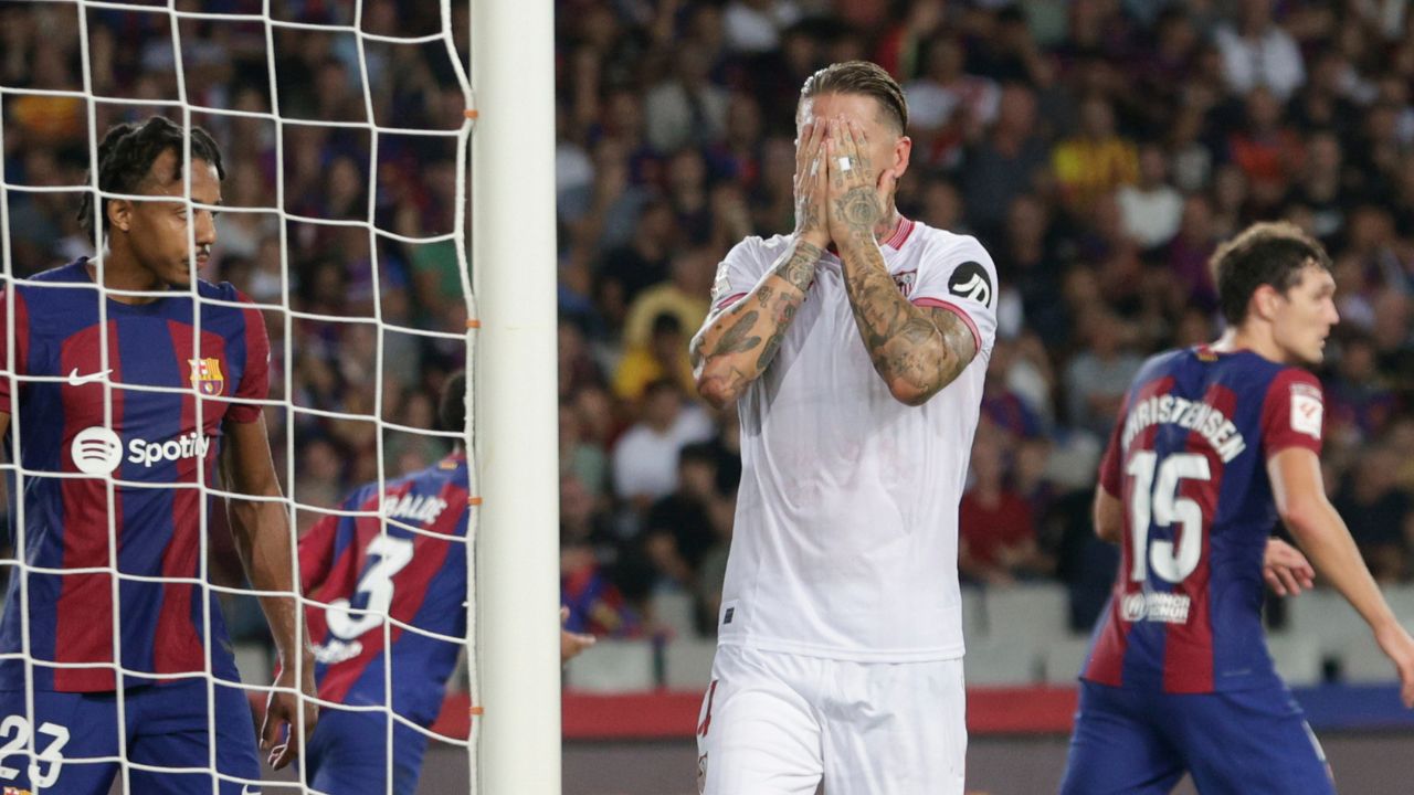 Sergio Ramos, con un autogol, le da el triunfo al Barcelona ante Sevilla en Montjuic