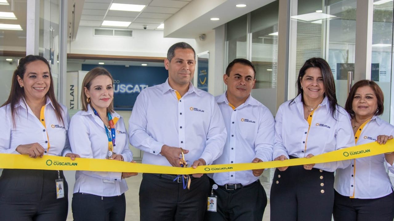 Apertura de una nueva agencia CUSCATLAN en el Centro Cívico Gubernamental