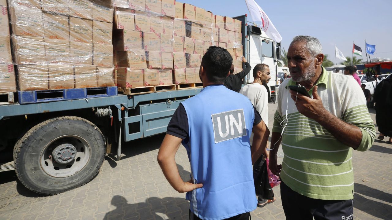 Bruselas pide que se permita entrada de ayuda humanitaria a Gaza y que esta incluya combustible