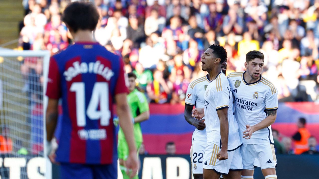 Dos goles de Bellingham en el segundo tiempo hacen que el Madrid se lleve el clásico
