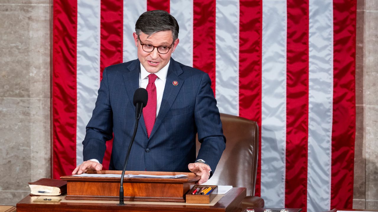 Republicano Mike Johnson es elegido nuevo presidente de Cámara Baja de EE. UU.