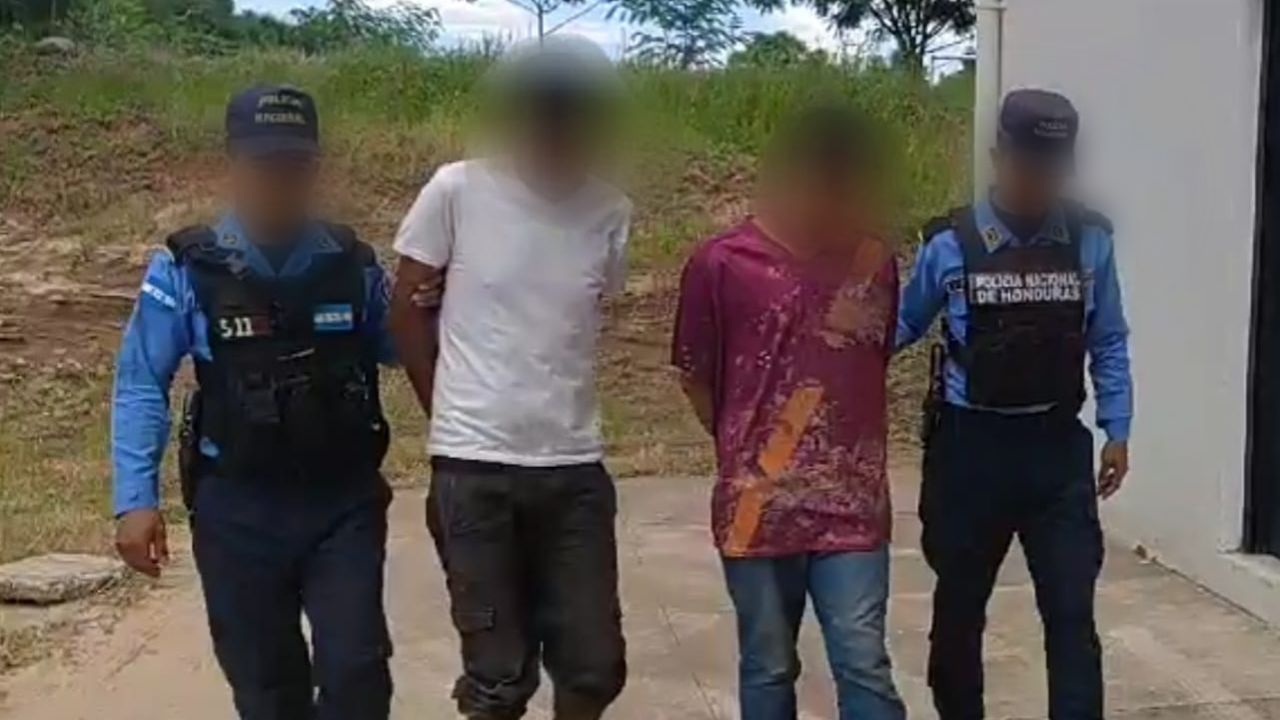 Capturan a dos hermanos por agredir a su propia madre en Comayagua