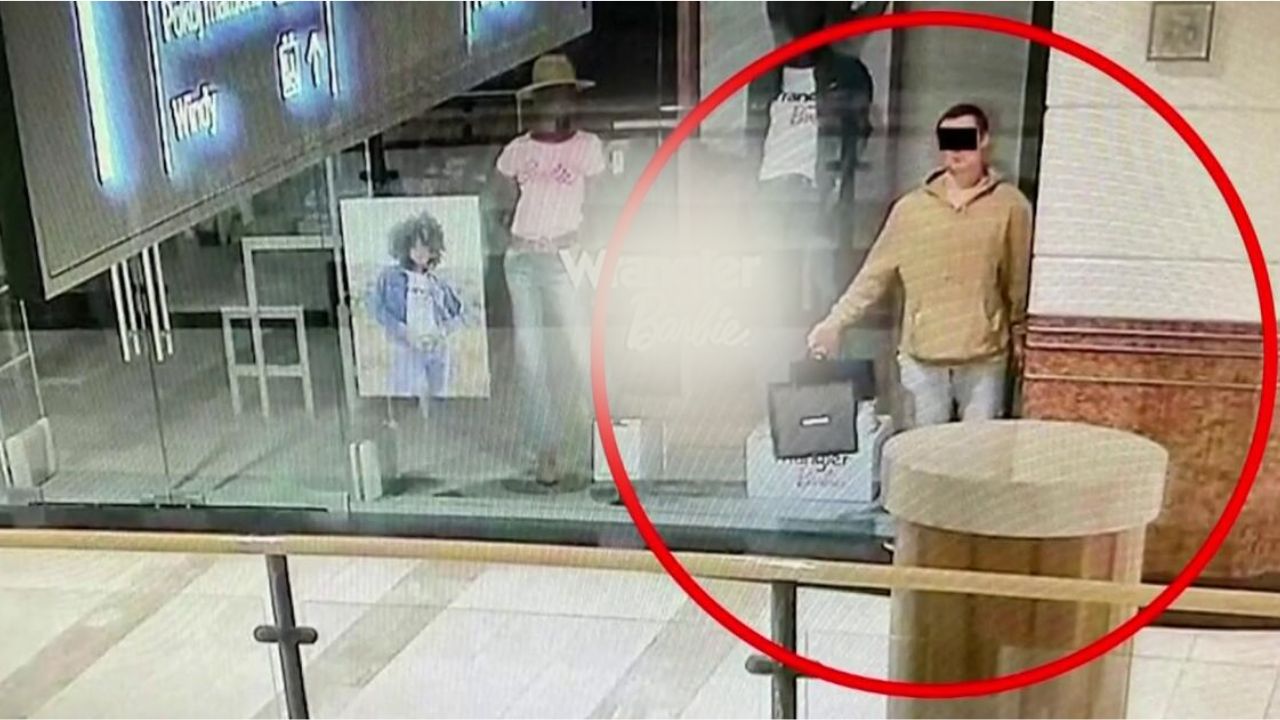Hombre se hizo pasar por maniquí para robar en una joyería, así lo atraparon