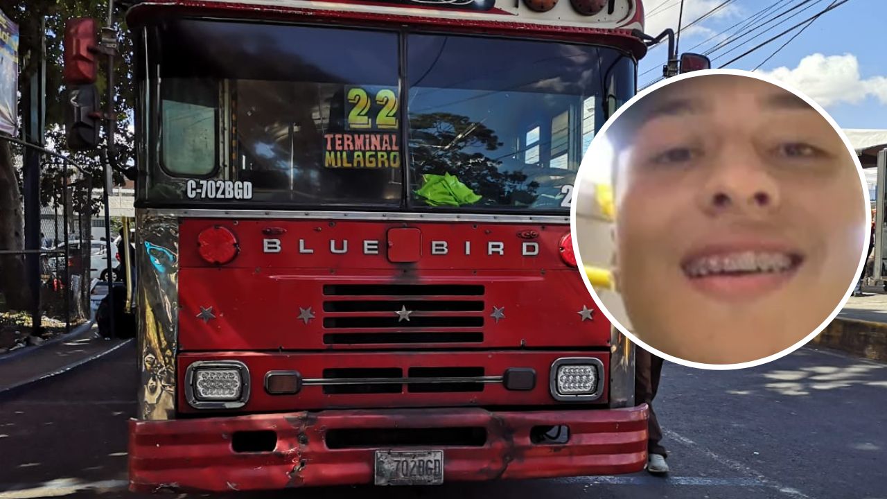 'La situación está dura', joven emprende vendiendo sus besos en buses de ruta
