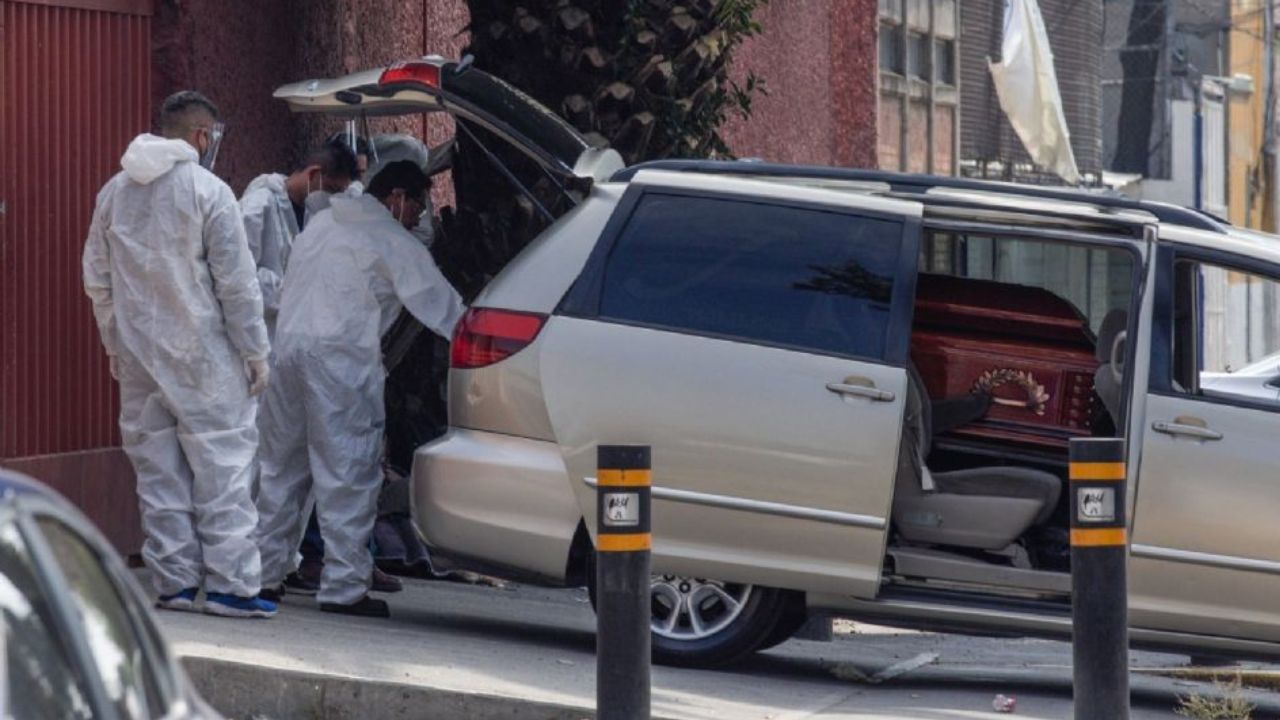 Hombres armados se robaron carro fúnebre con todo y muerto