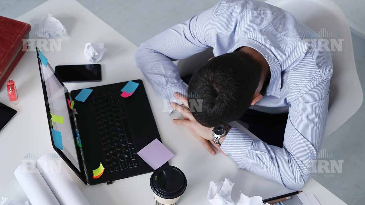 Las razones por las cuales dejar un mal trabajo resulta difícil