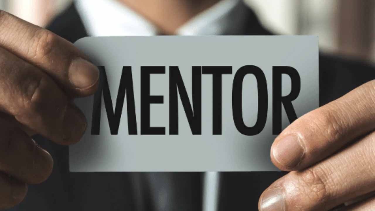 ¿Está preparado para ser mentor de un colega de mayor nivel jerárquico?
