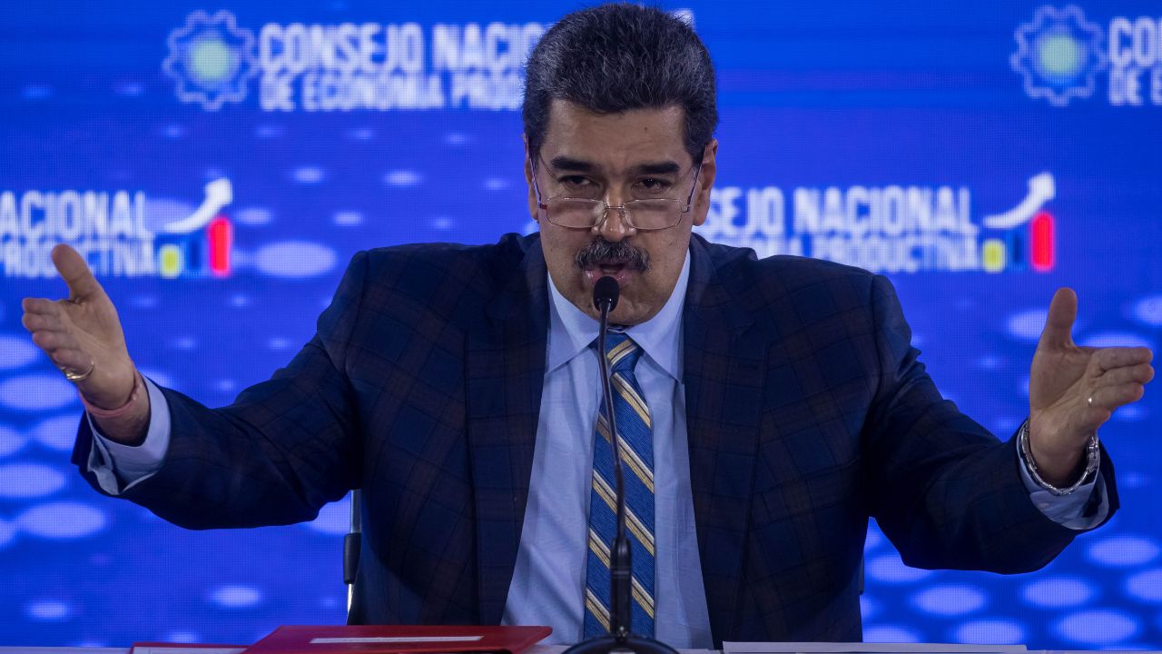 Maduro llama a EE. UU. a una 'nueva etapa' de relaciones bilaterales tras suspensión de sanciones