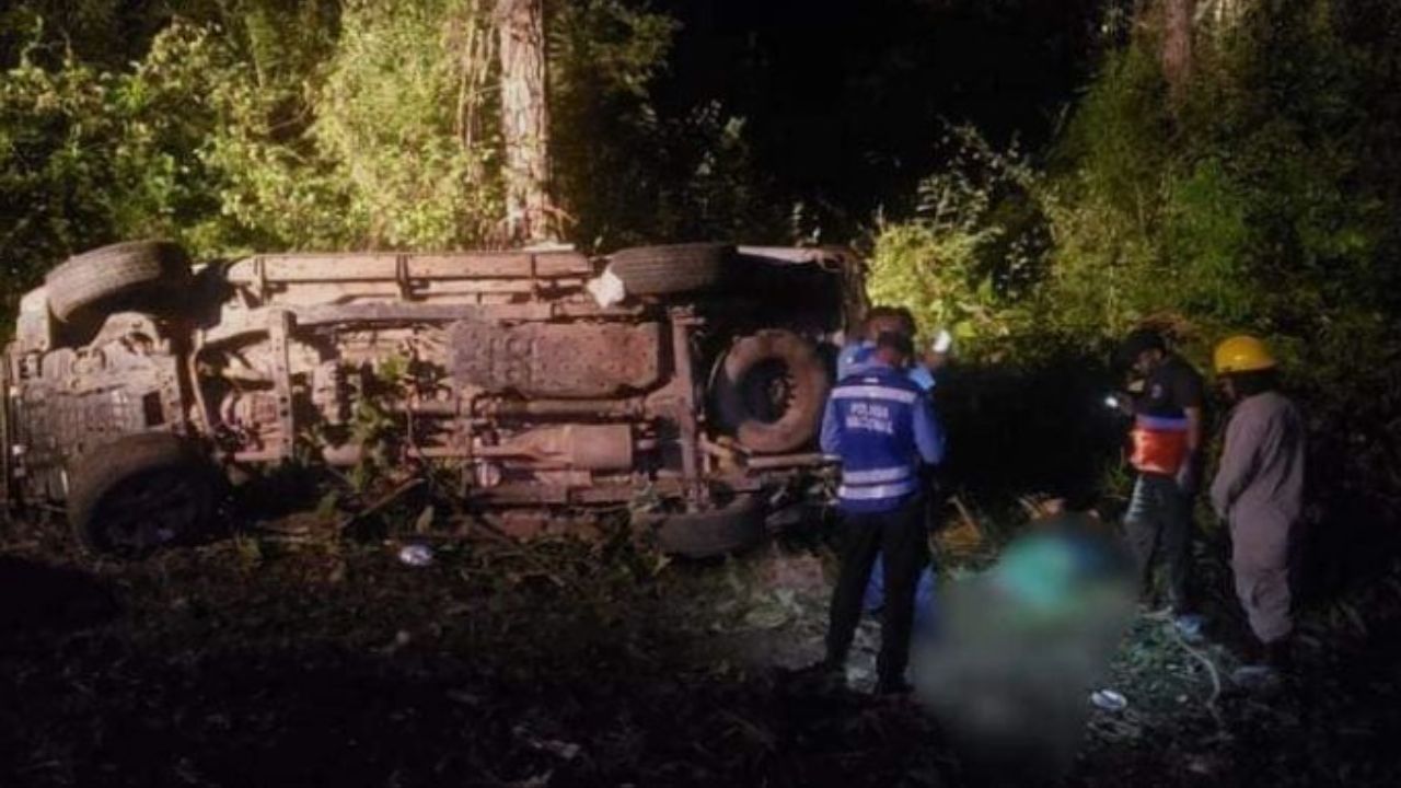 Al menos tres muertos y cinco lesionados al volcar un vehículo en Honduras