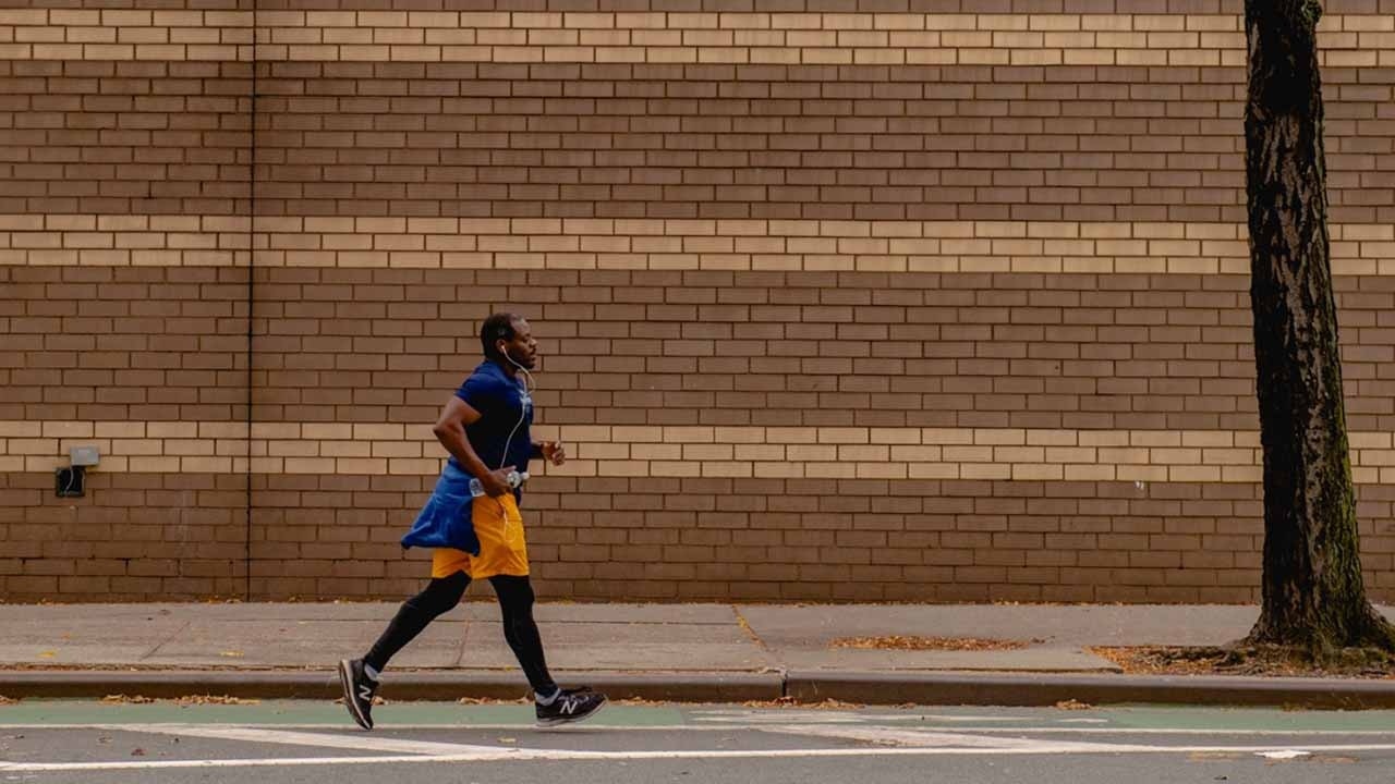 Correr o caminar: ¿qué es mejor para la salud a largo plazo?