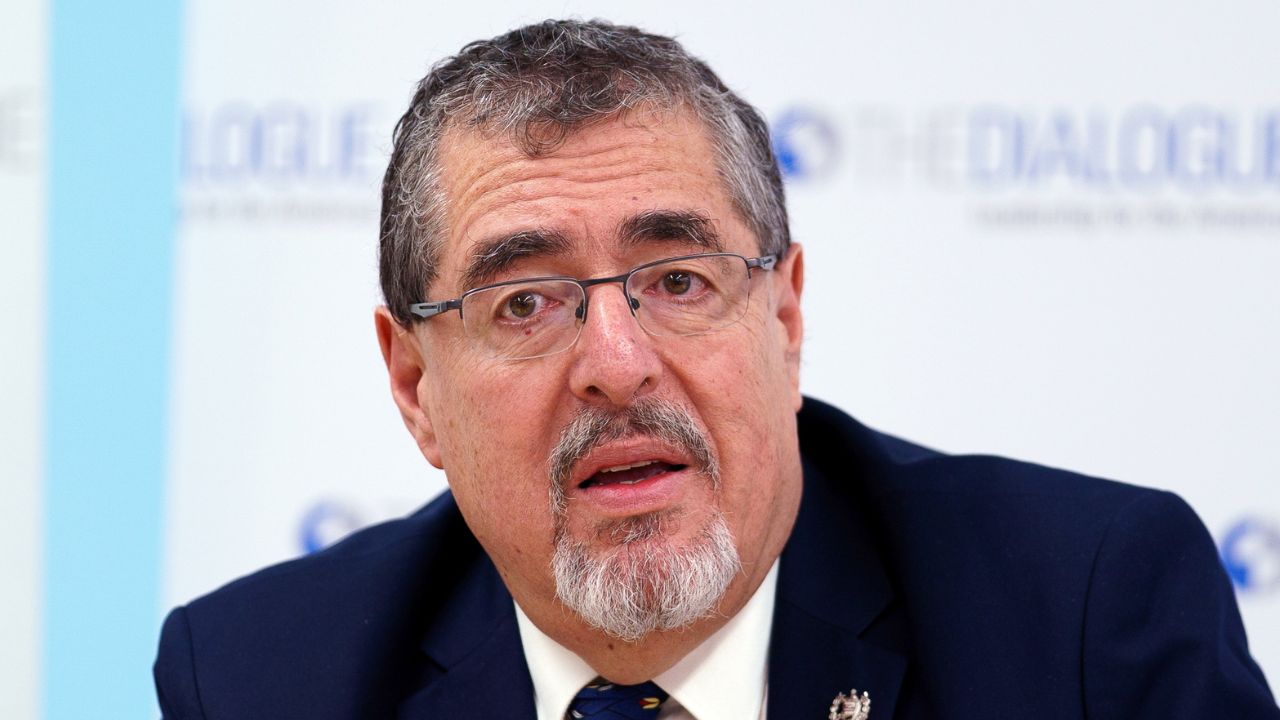 Fiscalía de Guatemala arremete contra el presidente electo, Bernardo Arévalo, y pide quitarle inmunidad
