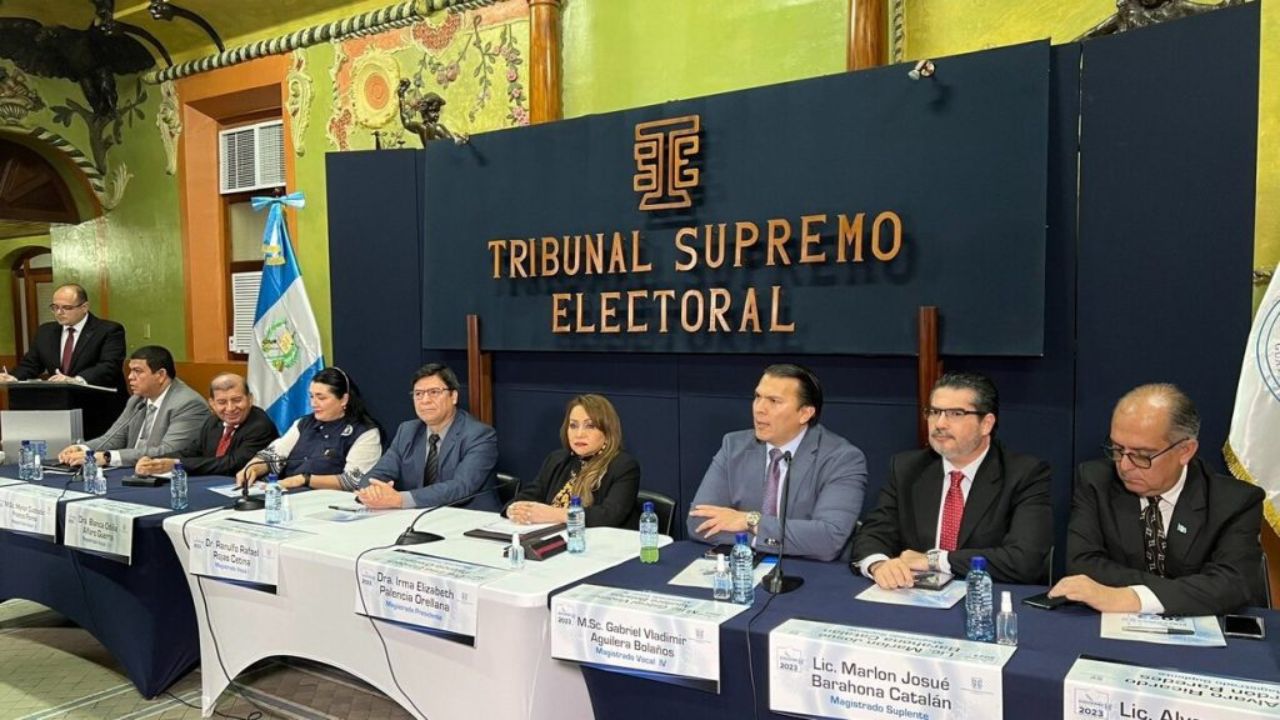 Supremo de Guatemala da trámite a retiro de inmunidad contra magistrados electorales