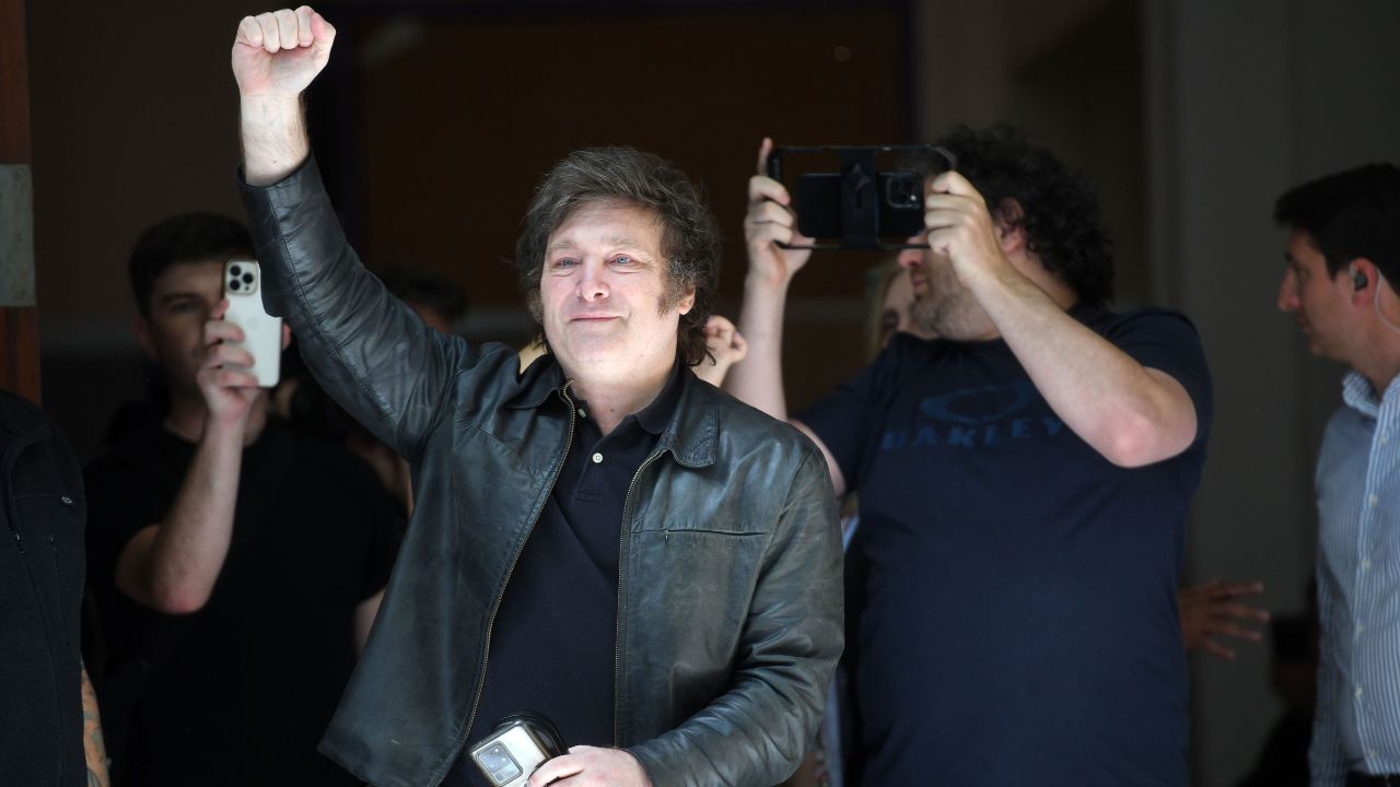Imagen de Javier Milei es electo presidente de Argentina al vencer a Sergio Massa en el balotaje