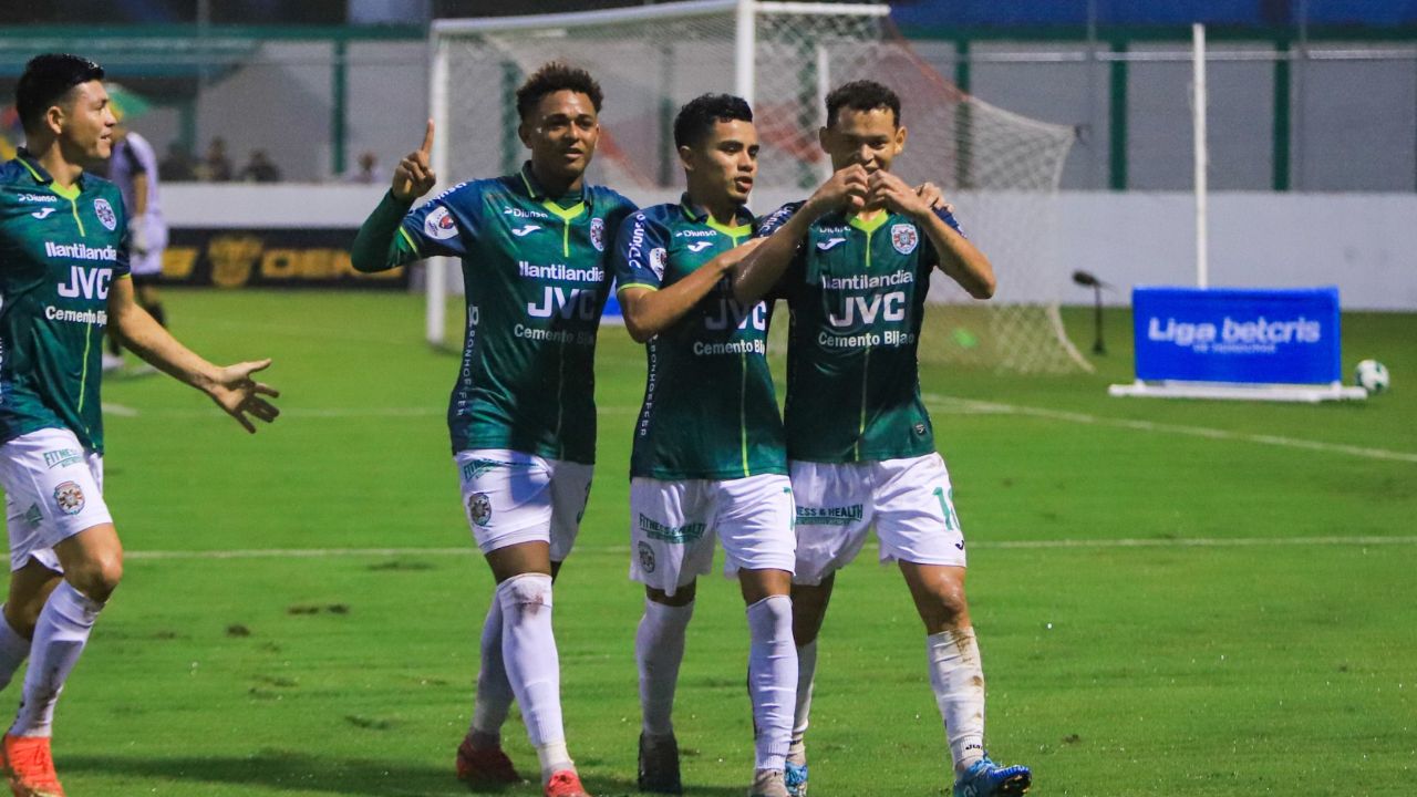 Génesis vs. Marathón: los Verdolagas derrotan 1-0 a los Canarios y se consolidan en el segundo puesto