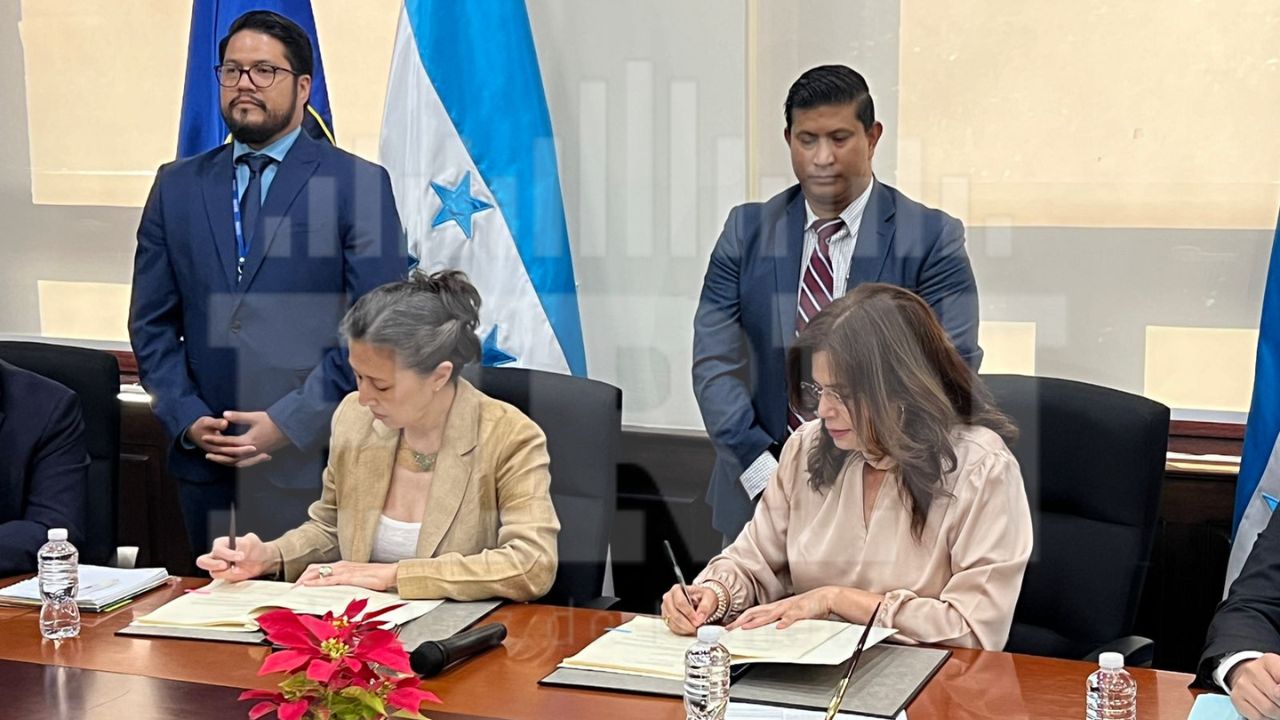 Imagen de Tres hospitales se construirán con financiamiento firmado con el BID