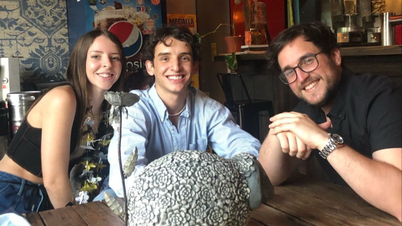 Young Miko y sus hermanos. Foto: Redes sociales