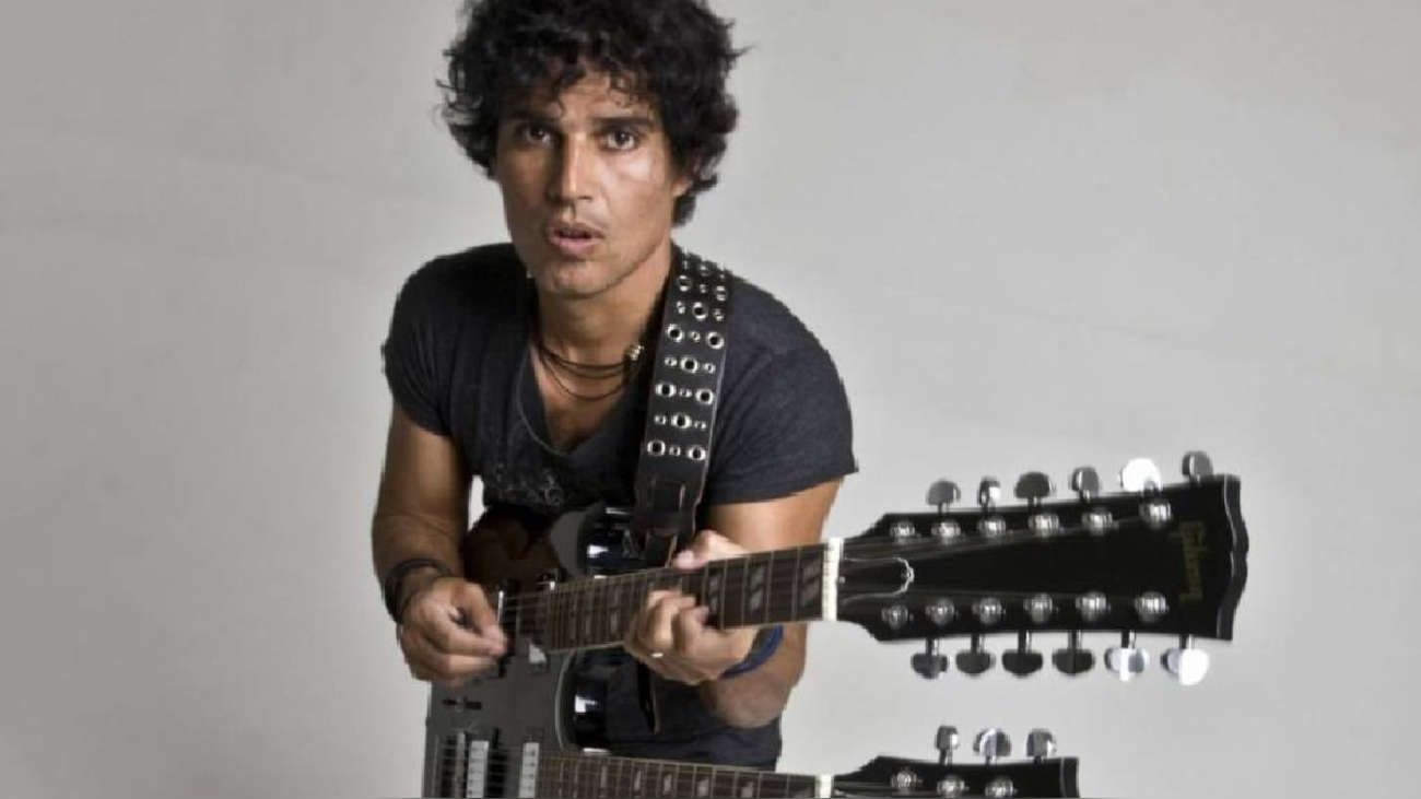 Aun con su retiro de los escenarios, Pedro Suárez Vértiz lanzó algunas canciones, tal como 'Cuéntame' en 2017. Foto: RPP