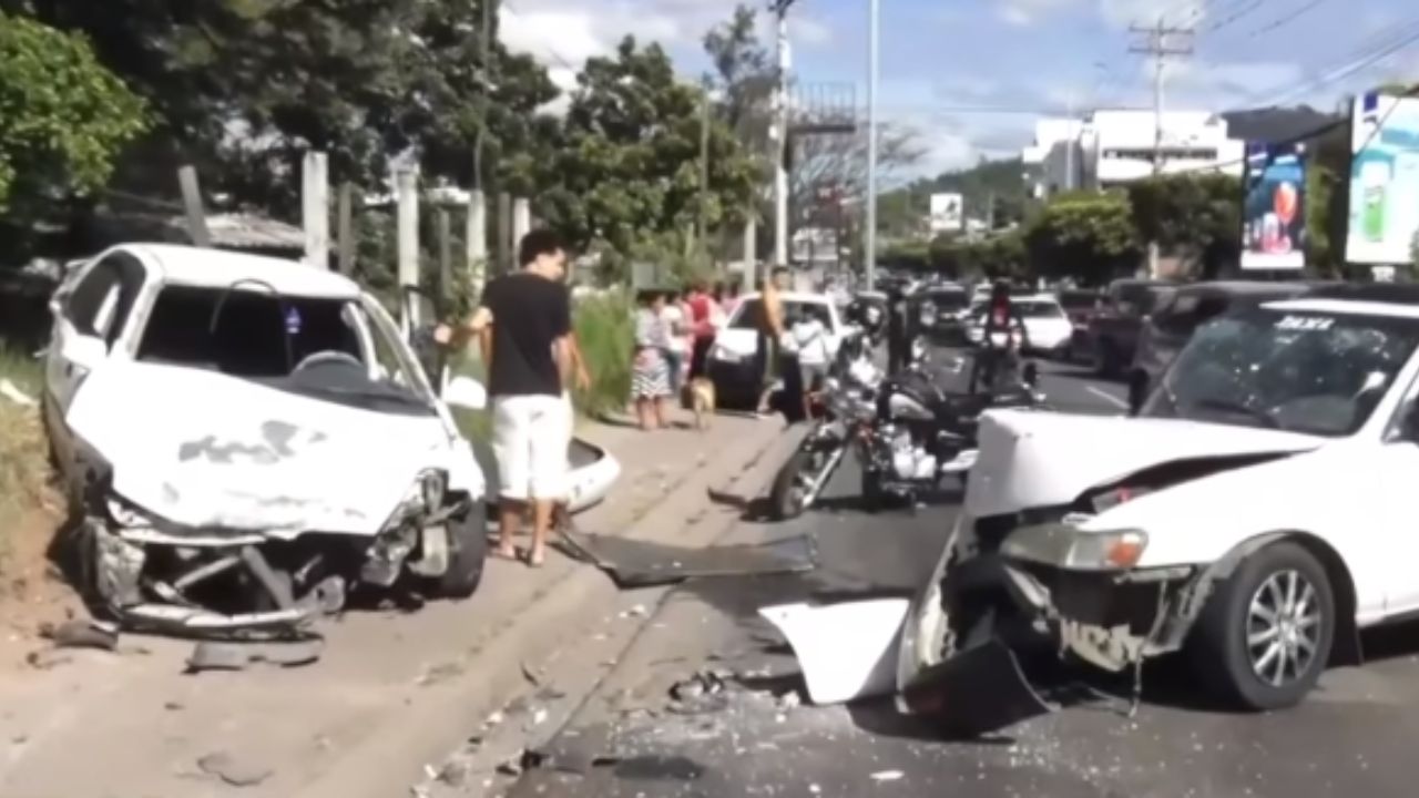 Imagen de Un herido y pérdidas materiales, deja accidente vial en bulevar de la capital hondureña