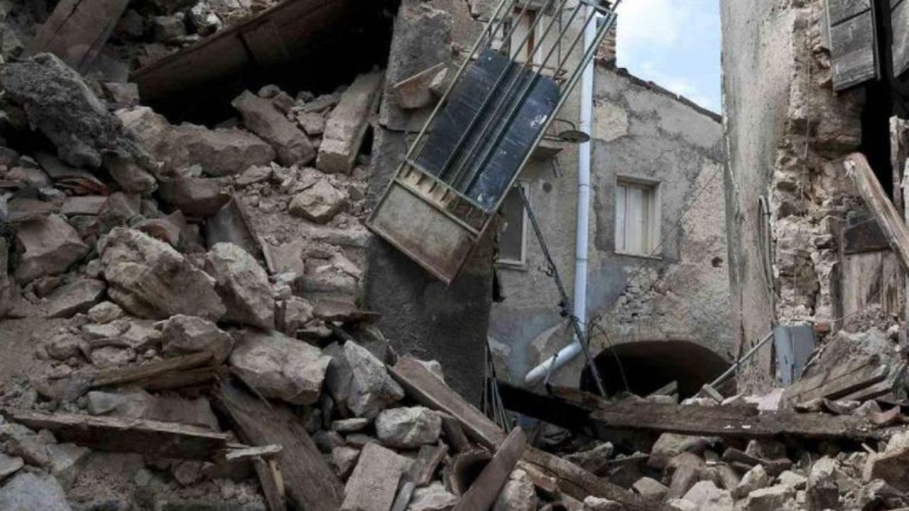 Imagen de Al menos 127 muertos en un sismo en el noroeste de China