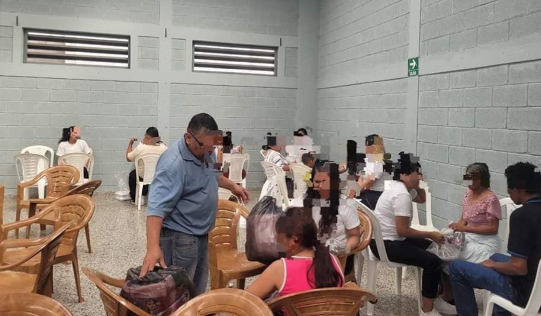 Imagen de Cárceles de Honduras eliminarán requisas manuales para familiares durante la 'visita especial navideña