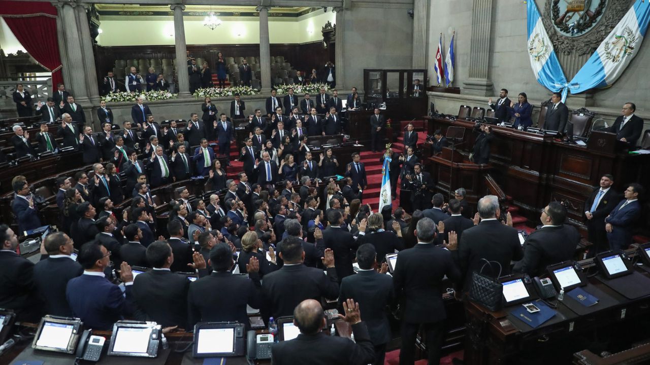 Constituido el nuevo Congreso de Guatemala, queda libre la vía para investir a Arévalo