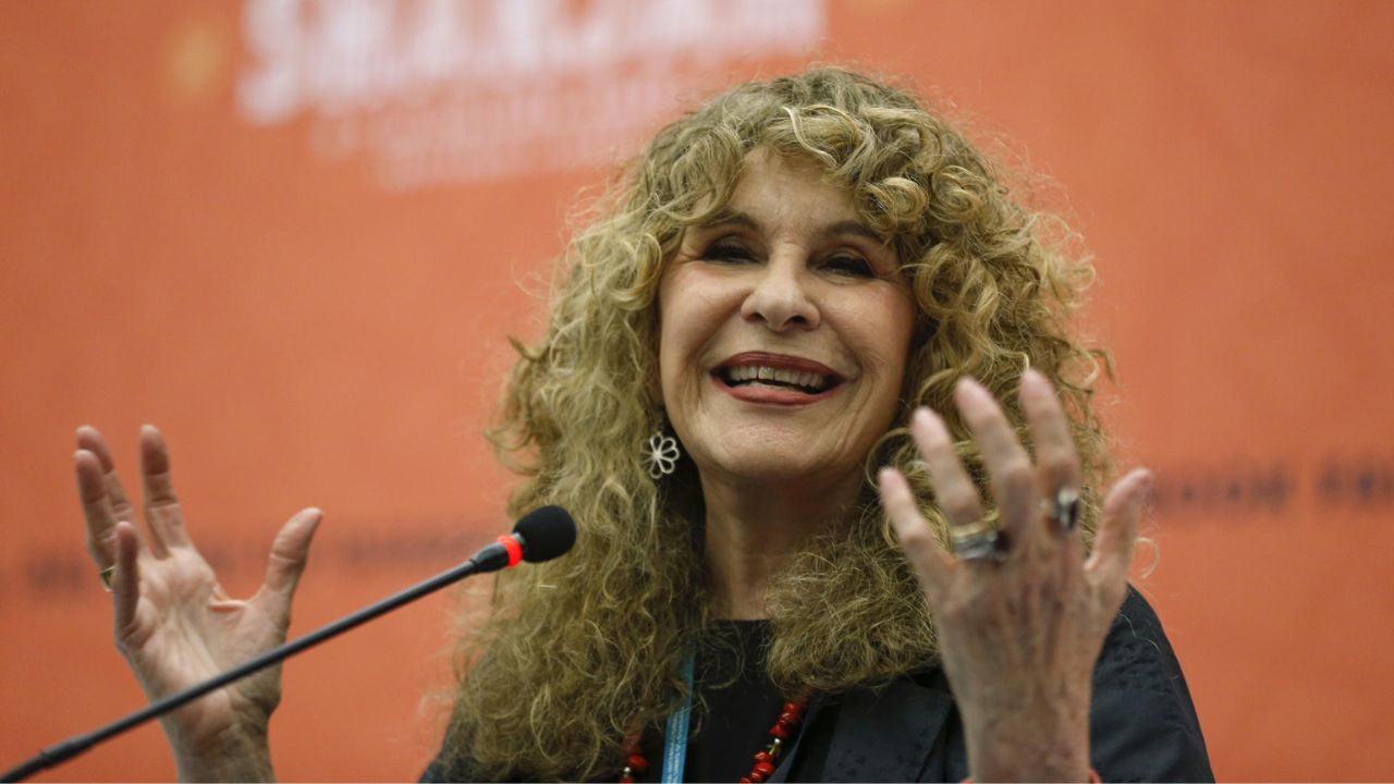 España nacionaliza a Gioconda Belli y 12 exiliados más