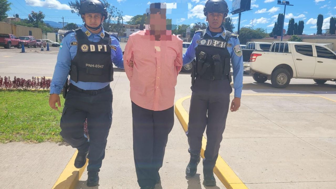 Cae fotógrafo hondureño por quitarle la vida a la pareja de su exesposa