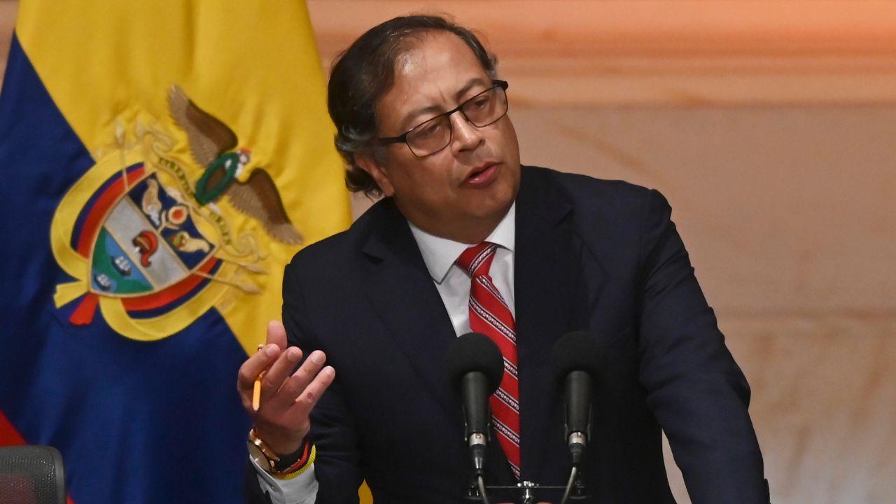 Petro no irá a Davos por problemas logísticos durante investidura de Guatemala