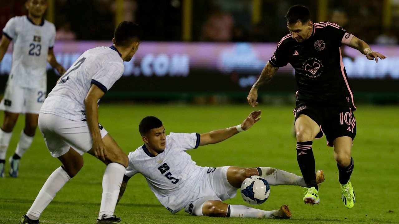 Inter Miami se queda sin gol en El Salvador en el debut de la dupla Suárez - Messi