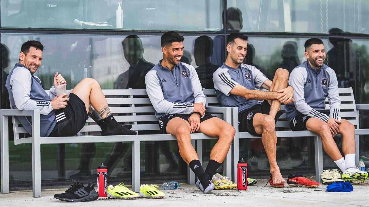 Luis Suárez: 'Messi, Alba, Busquets y yo soñábamos con retirarnos en el Barcelona'