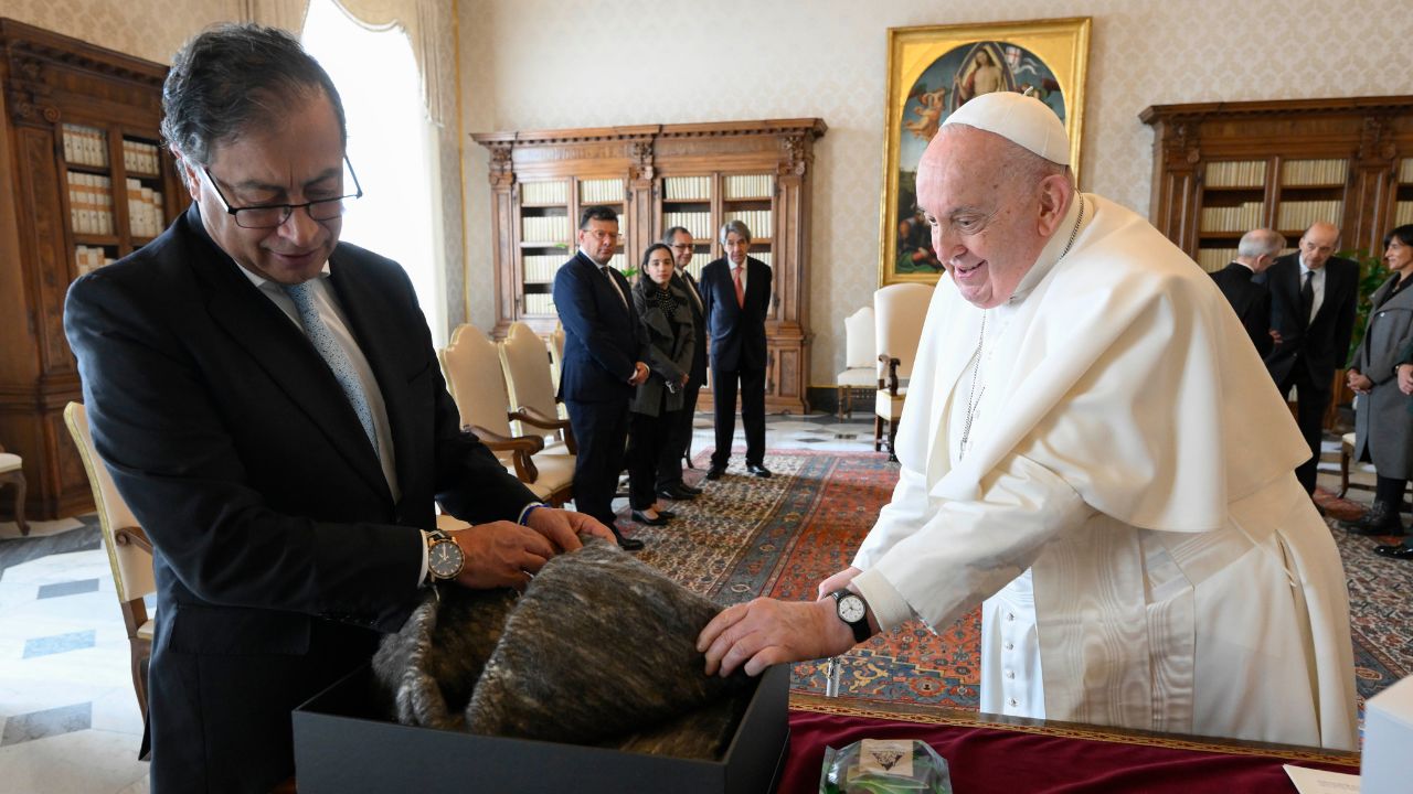 El papa Francisco a Gustavo Petro: 'Cuente conmigo'
