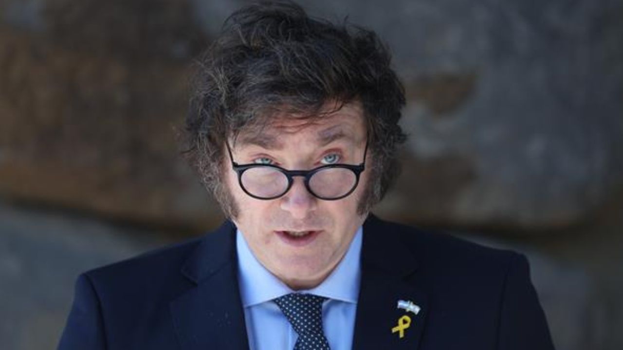 Milei advierte que cortar el suministro de hidrocarburos sería violar derecho de propiedad