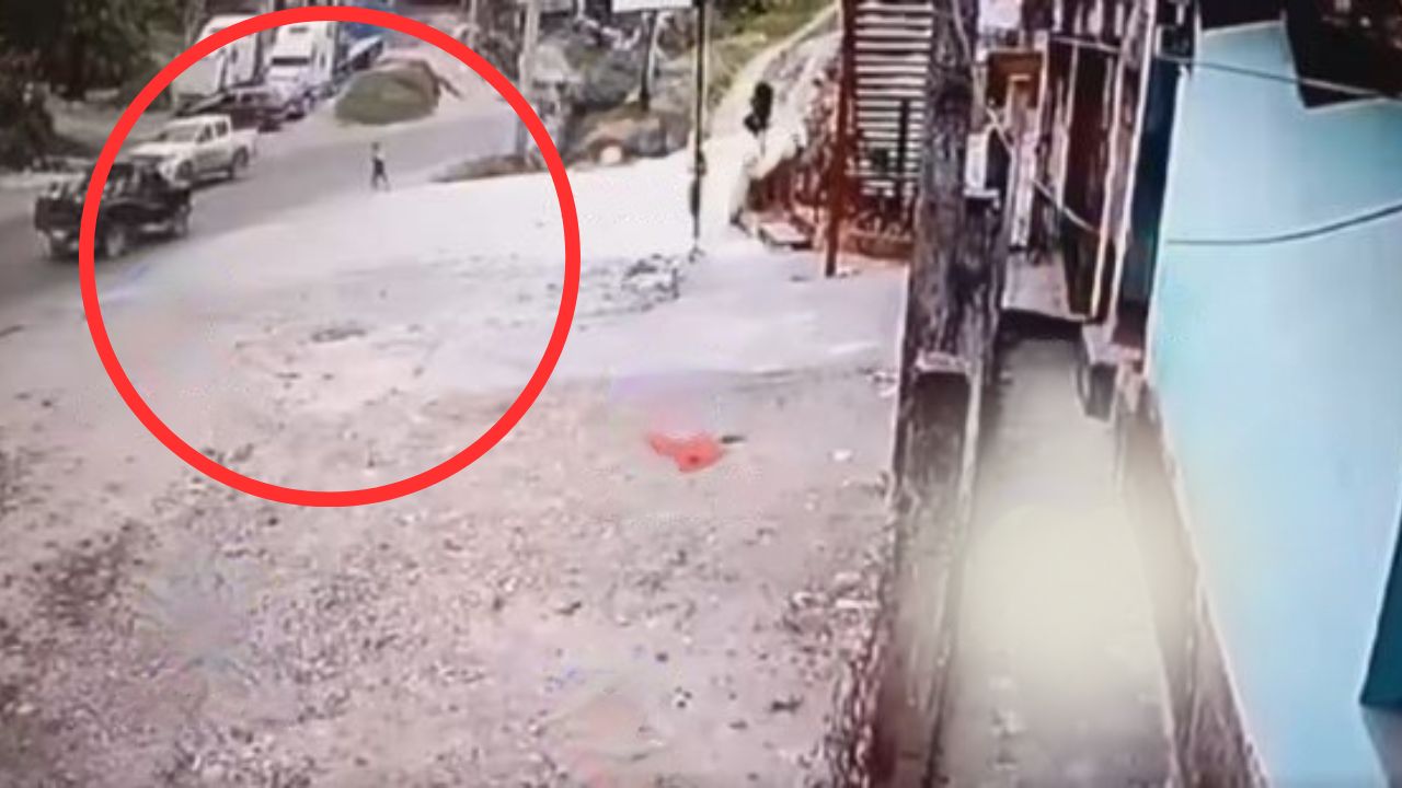 VIDEO: niño hondureño intentó cruzar la calle y fue atropellado