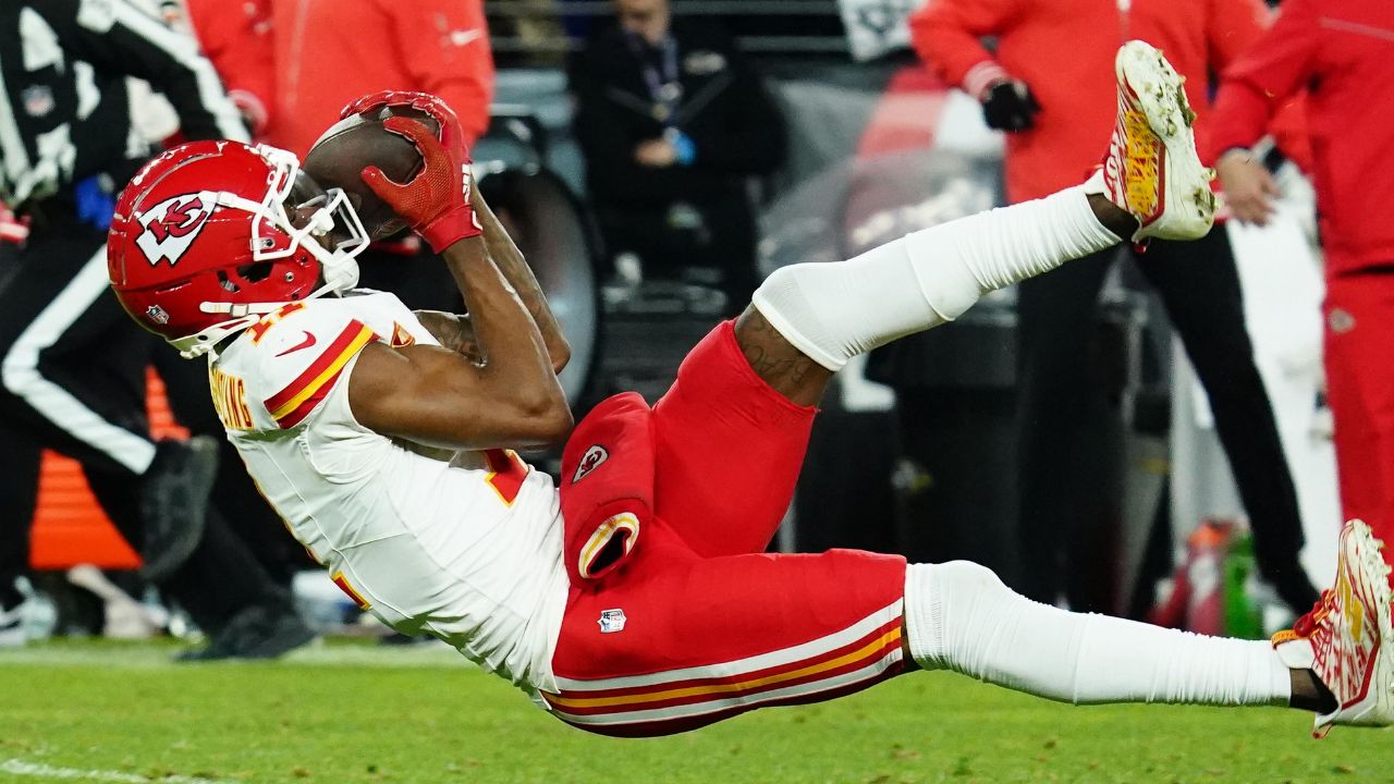 Así es 'The Duke', el balón del Super Bowl hecho a mano