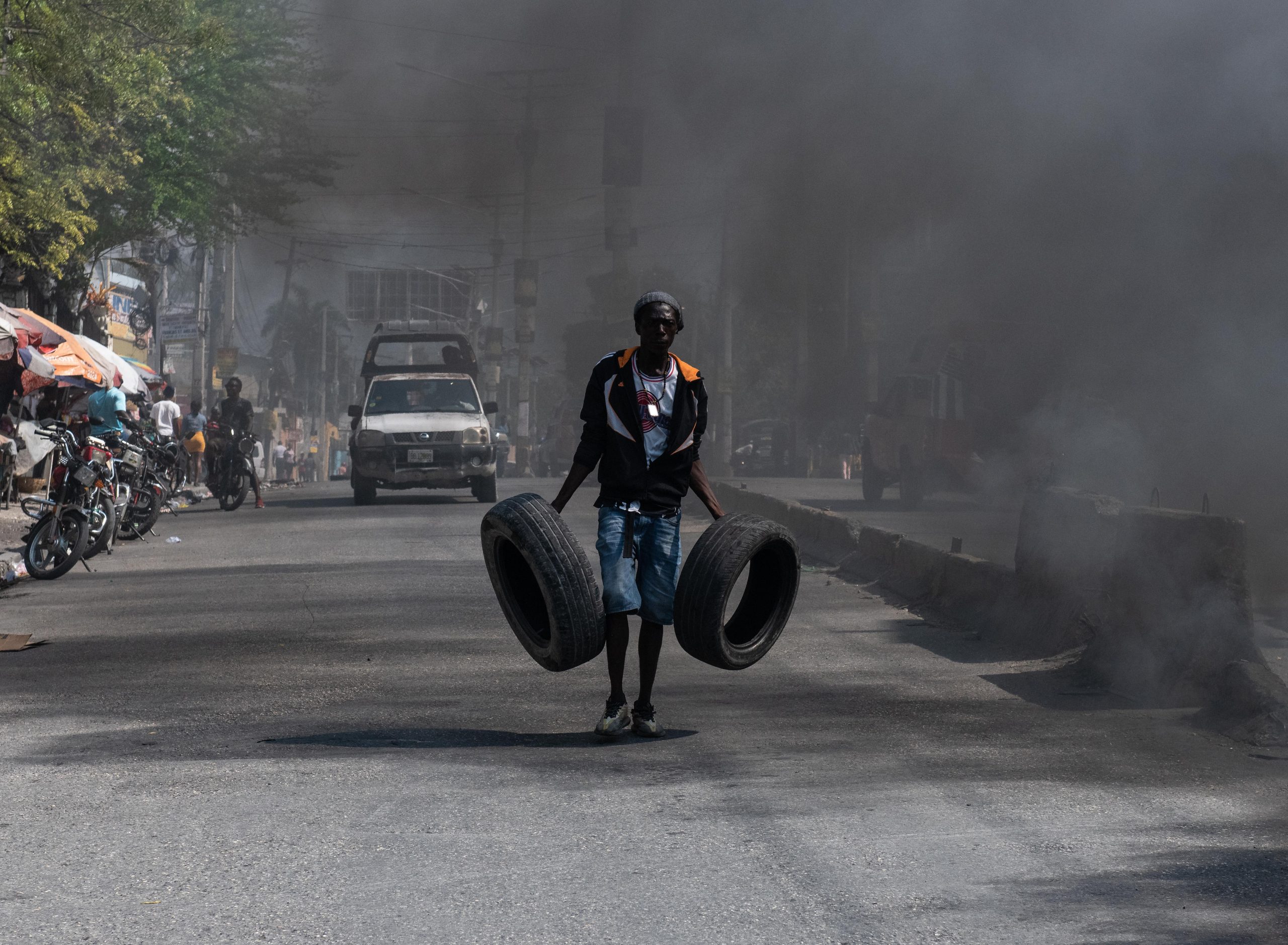 Haitianos se manifiestan contra el Consejo Presidencial que sustituirá a Ariel Henry