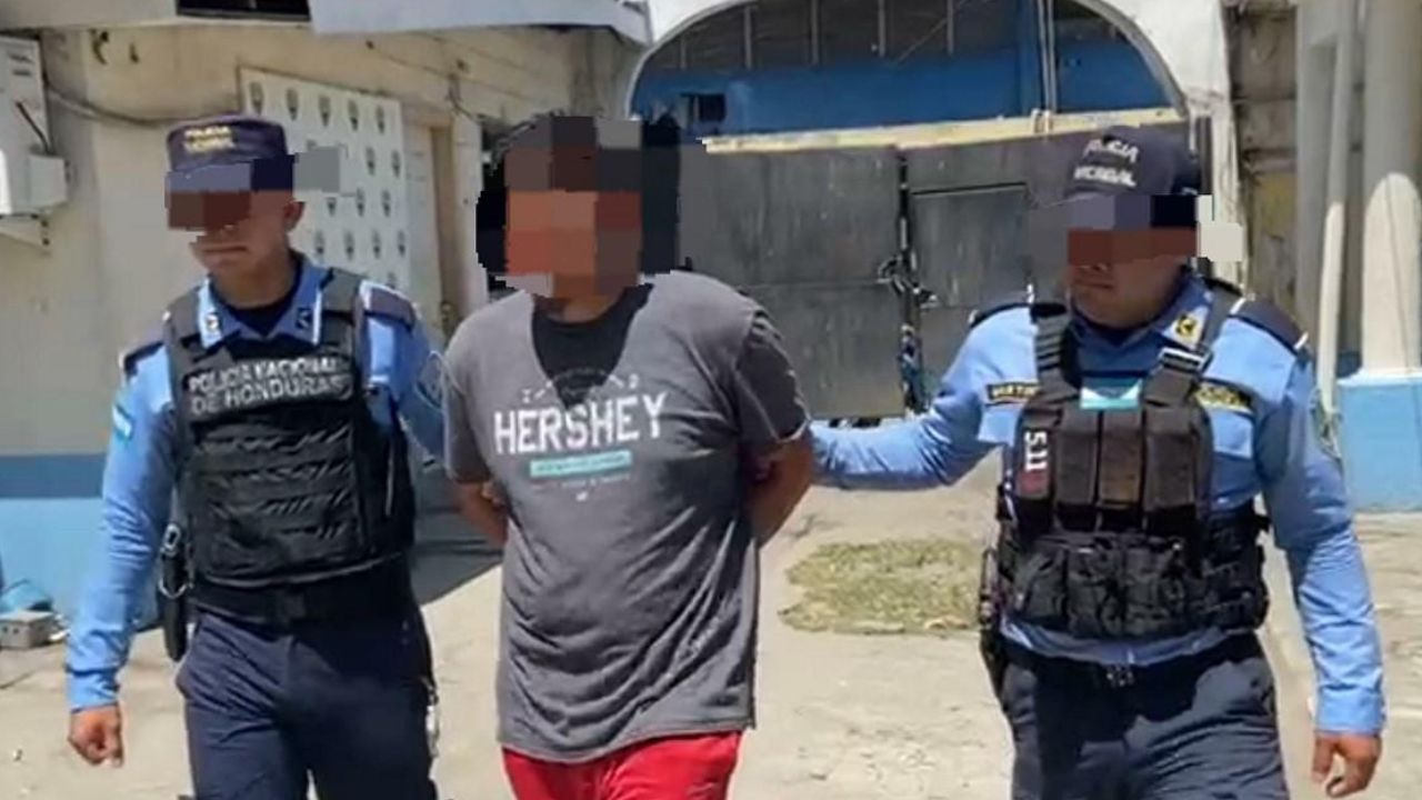 'Ayúdeme policía, me golpea': niño denuncia a su padre de abuso en Chamelecón